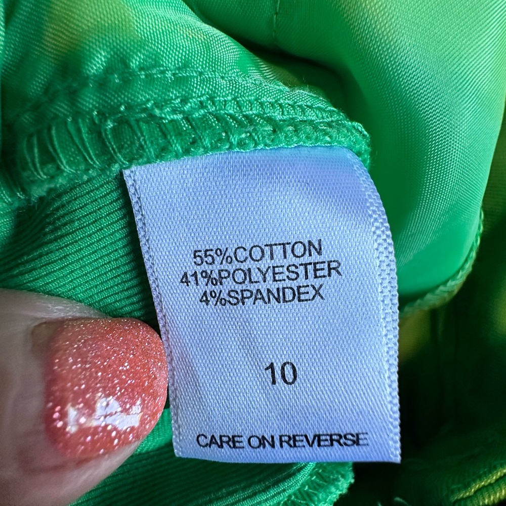 🔥 NY&Co Green Dress Shorts Size
10 Cuffed Stretch Summer - Picture 3 of 7